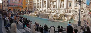 Panoramica Fontana di Trevi